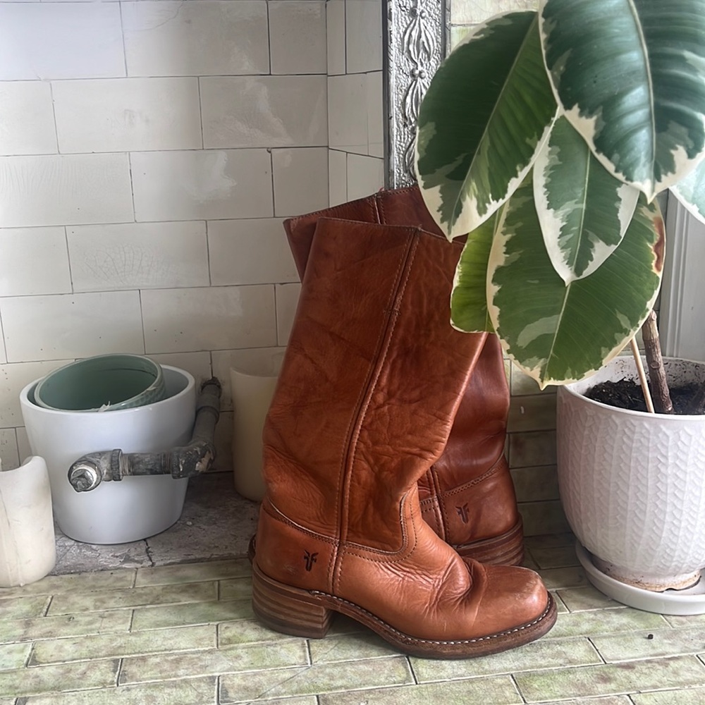 Frye Campus boots!